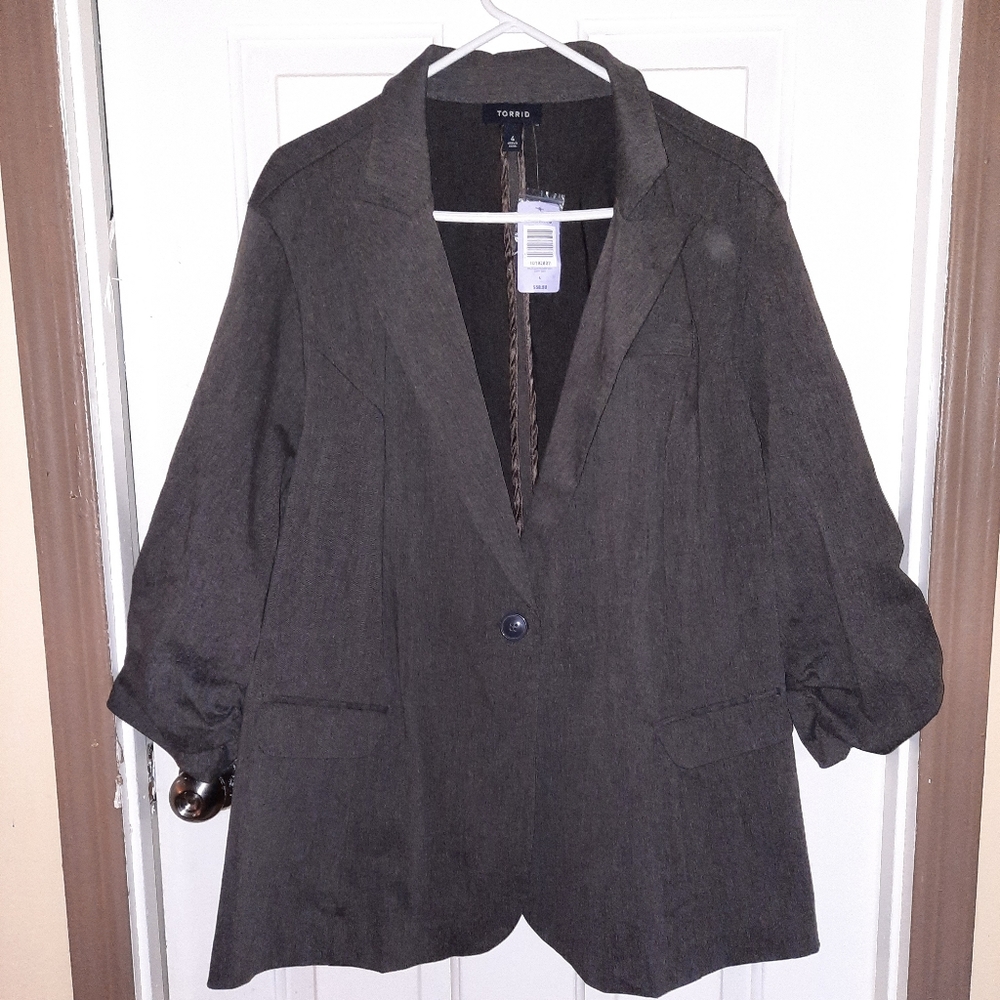 NWT Torrid Blazer Sz 4 (24/26)